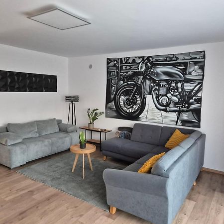 Toelgyes Apartmanhaz Szeged Exterior foto